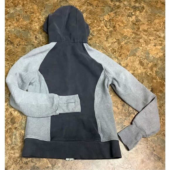 7* LULULEMON SCUBA RARE 2 TONE GRAY FLEECE LINED HOOD HOODIE SWEATSHIRT JACKET 8 - Picture 5 of 7
